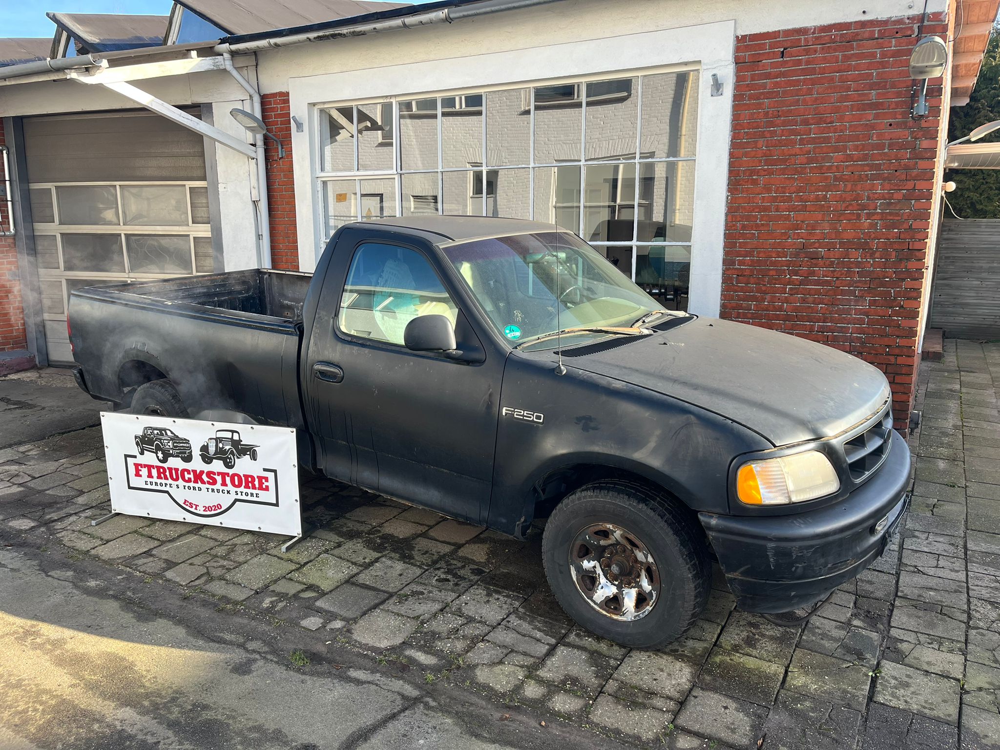 Ford F250 4.6 triton V8 Automatic 2wd 1997 FOR PARTS