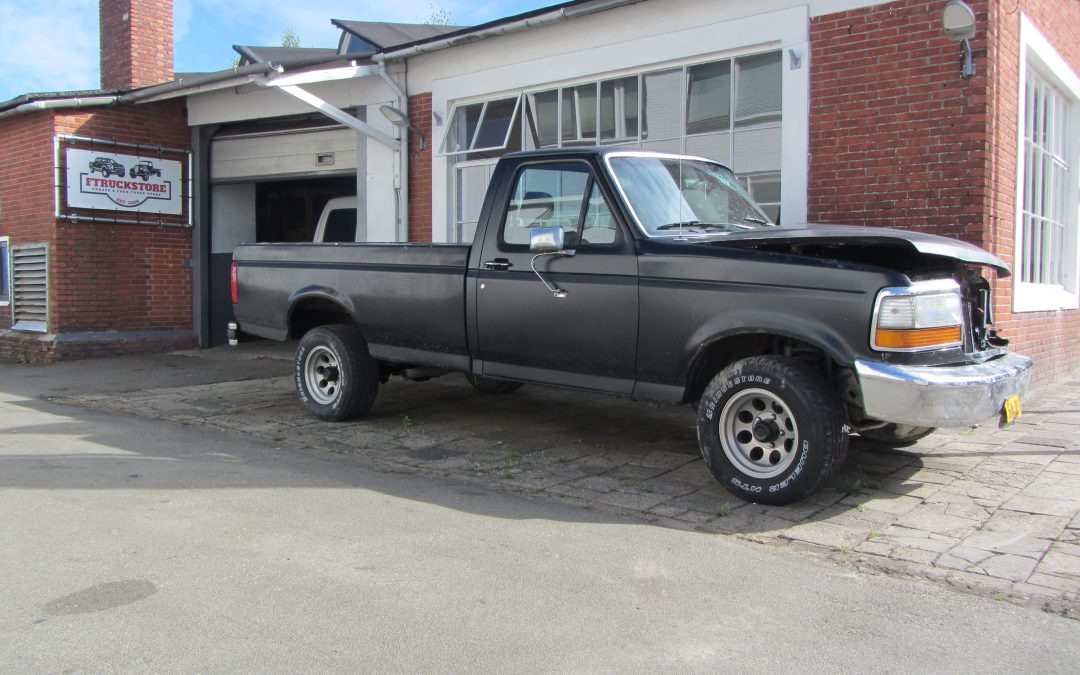 F150 5.0EFI Automatic 2WD 1994 FOR PARTS