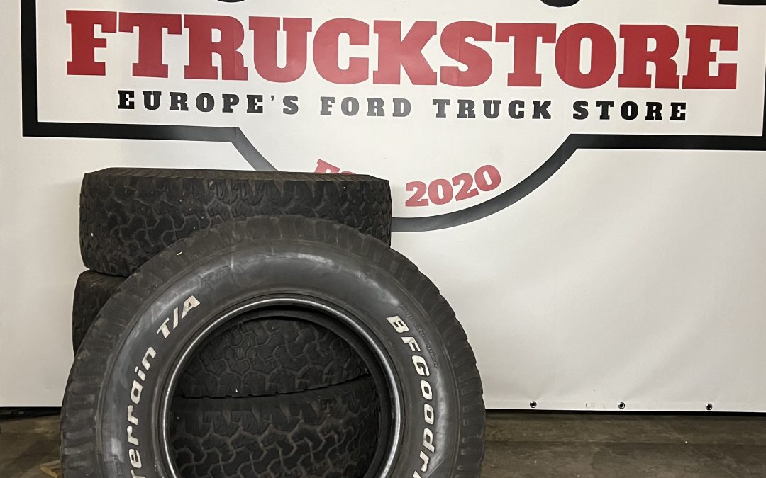 BF Goodrich 285/70/17 Tire set