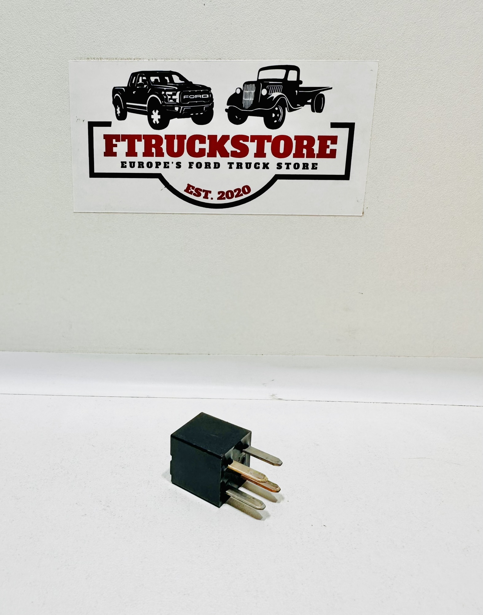 Multi use Relay 5L3T-AA