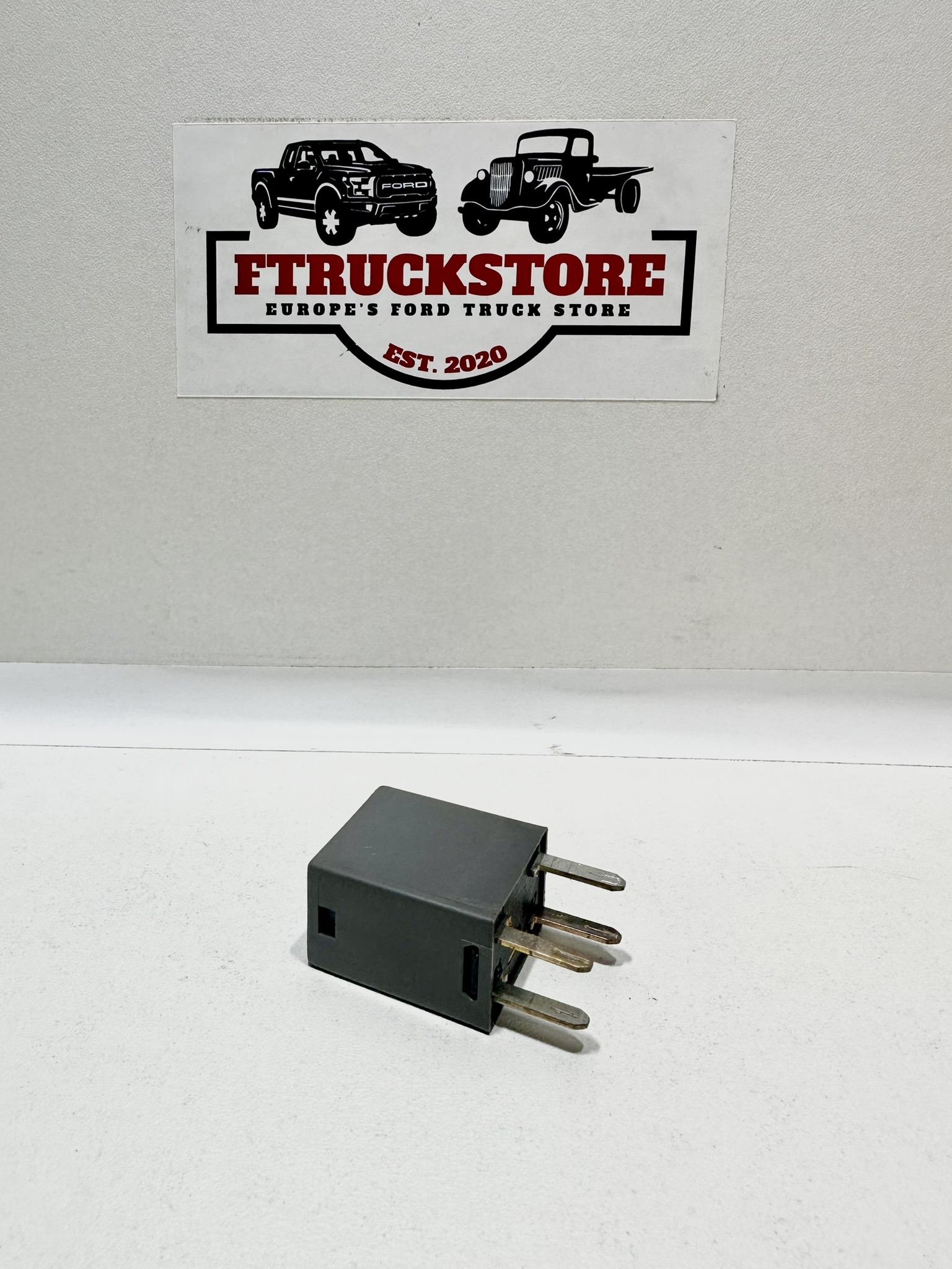 Multi use Relay 3F2T-14B192-AA