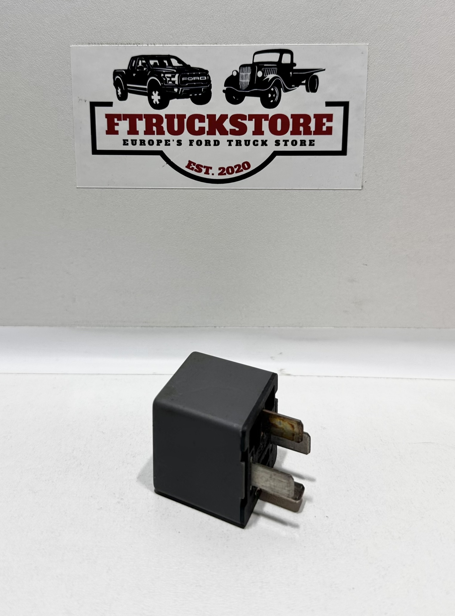 Multi use Relay 5C3T-14B192-AA