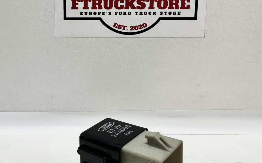 Fuel pump Relay E1VB-14A093-AA