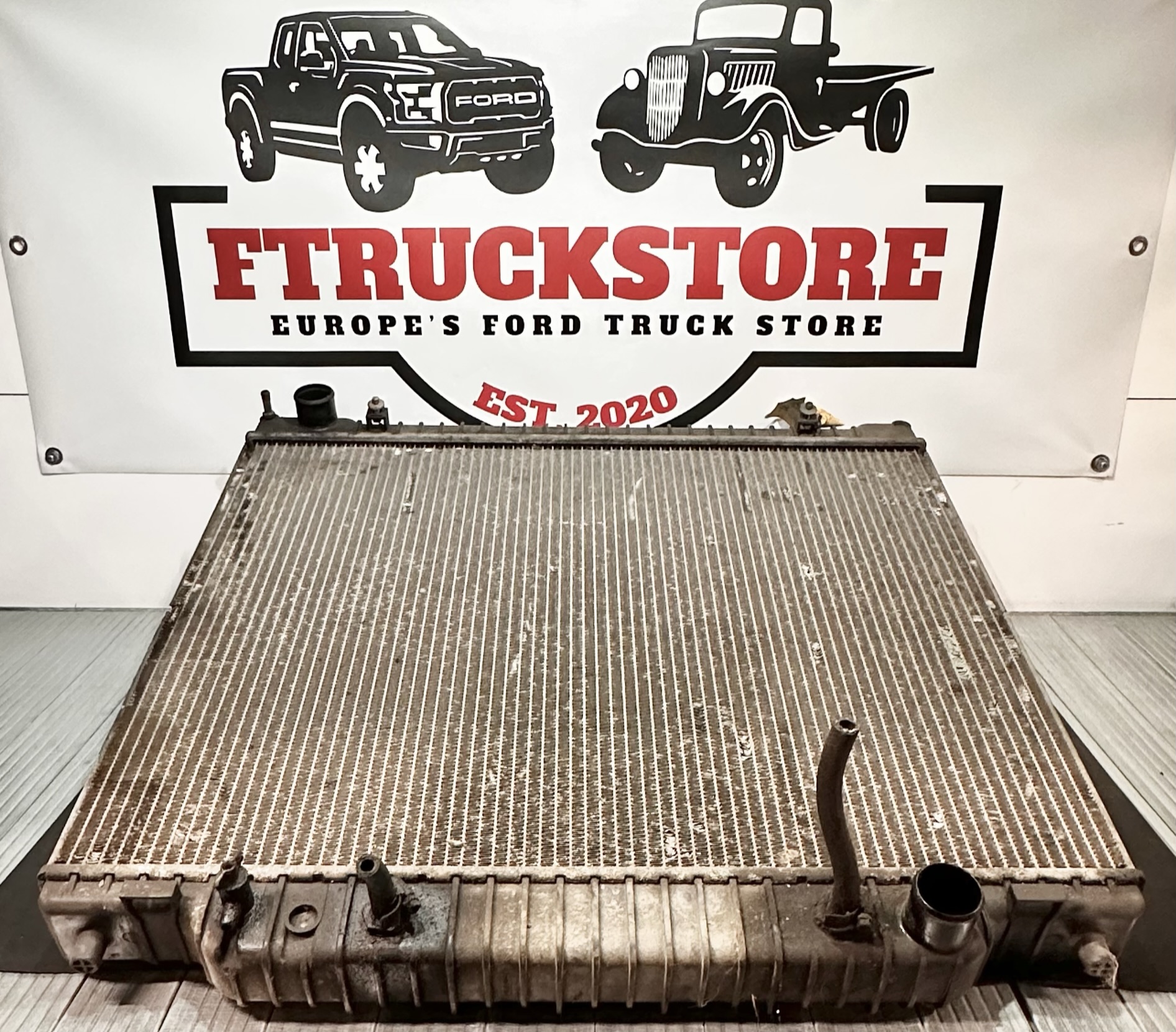 F250 5.4 triton 1998/2002 Radiator