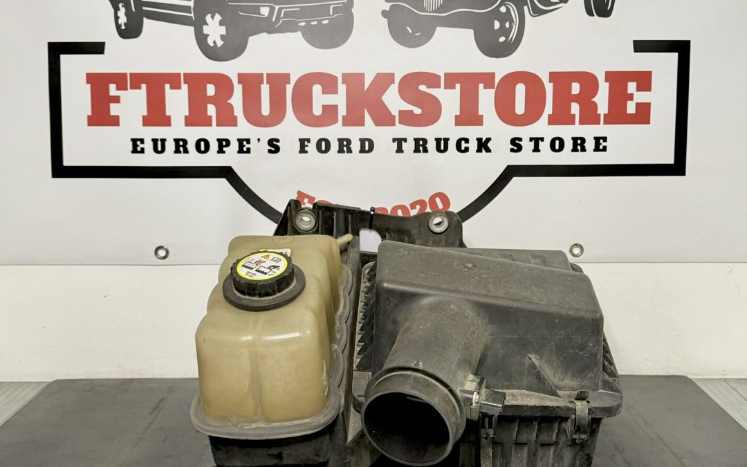 Ford Expedition 5.4 3V 2007 Air Filter Box