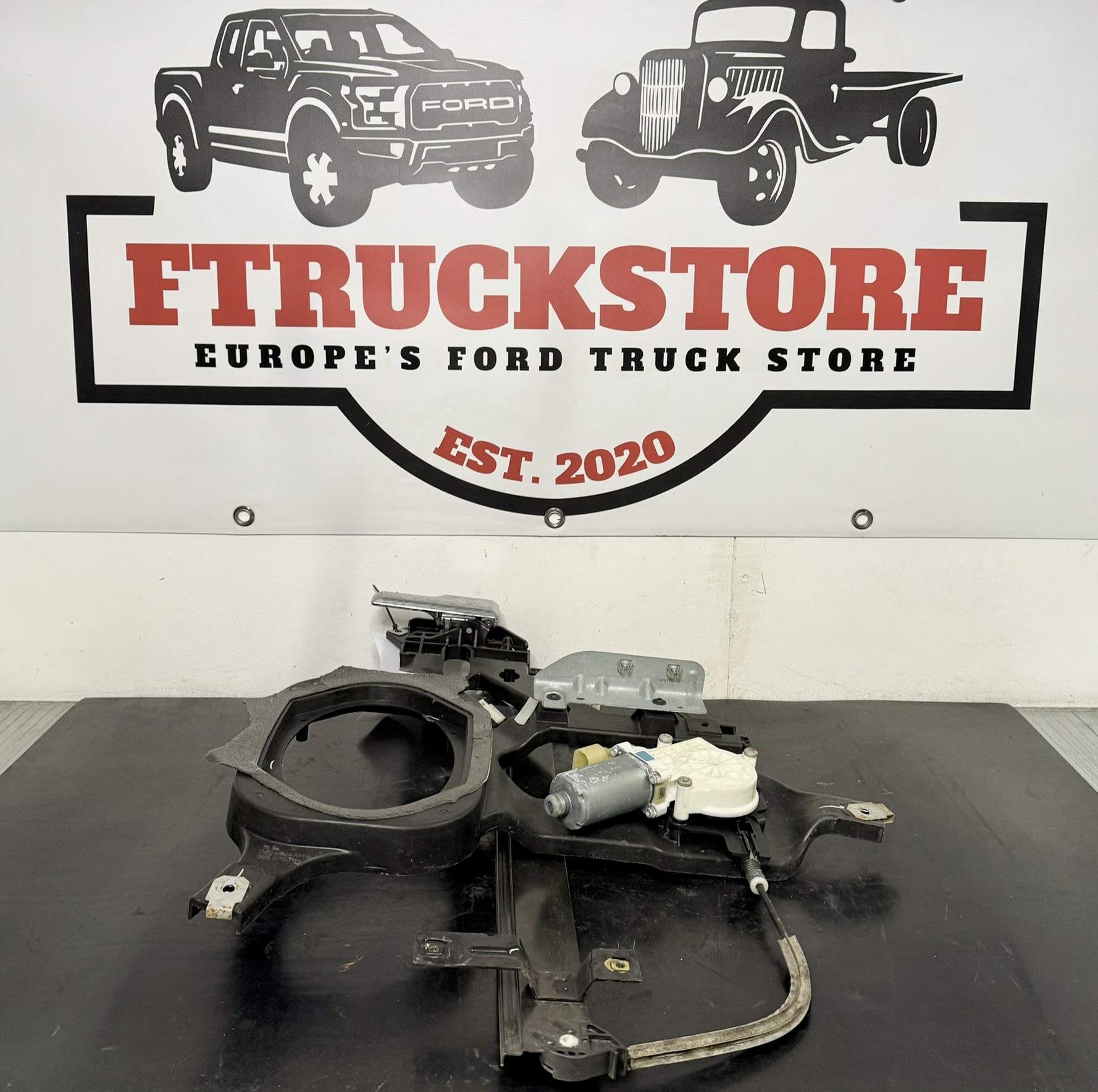 Ford Expedition 2007 R.R Window Motor