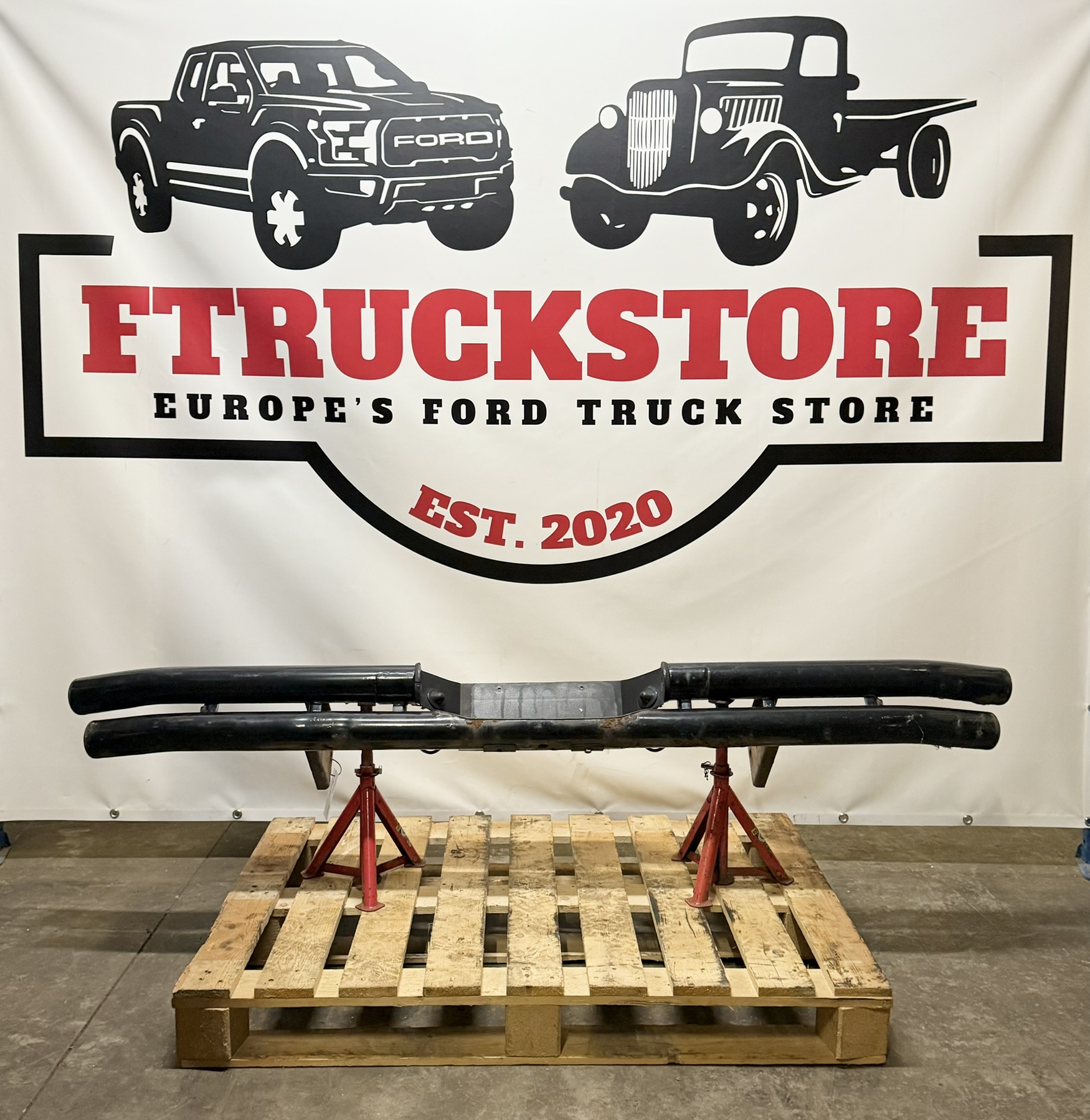 F.Serie 1980/1995 Rear Bumper