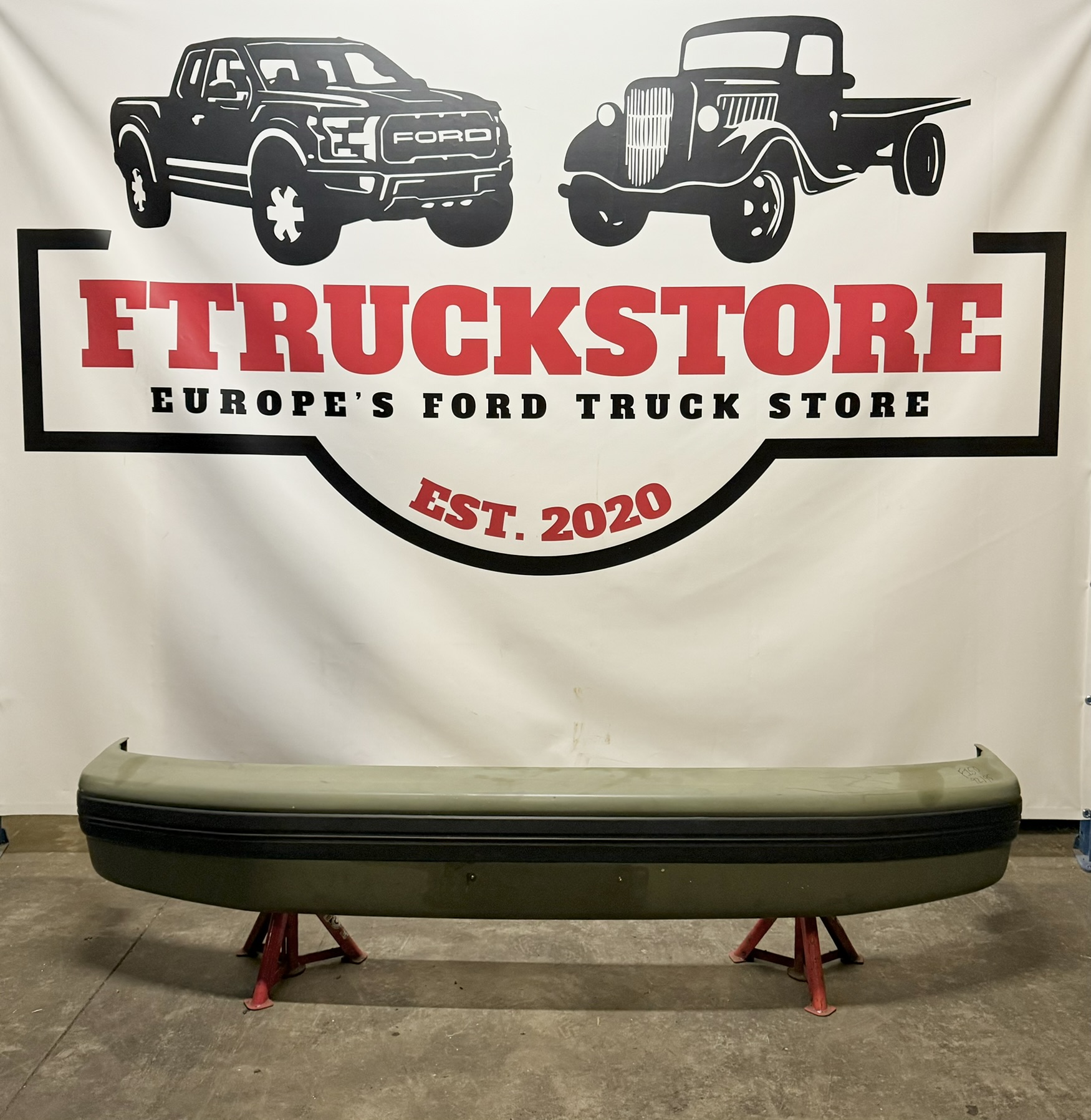 F.Serie 1992/1995 Front Bumper