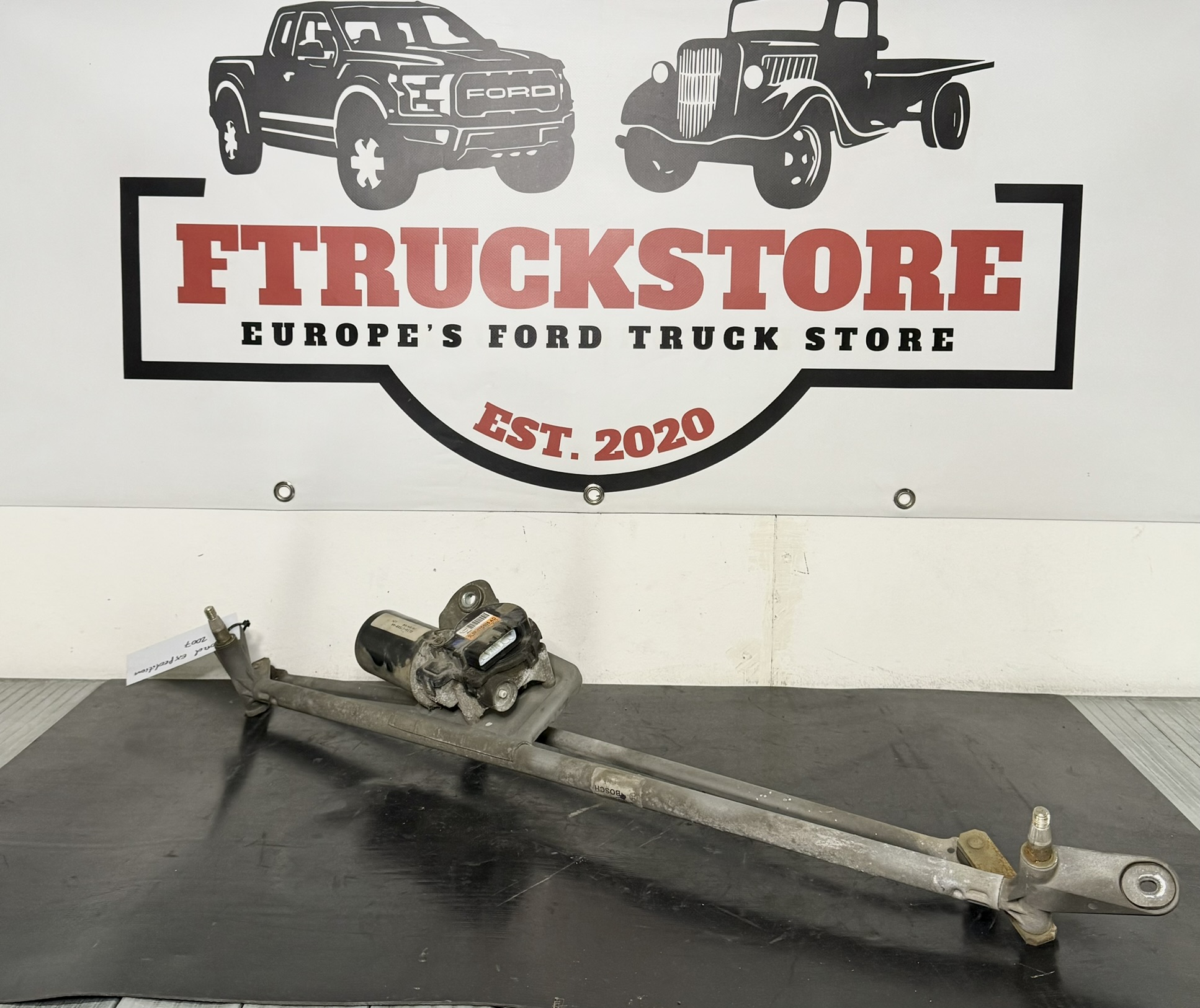 Ford Expedition 2007 Wiper Motor Front