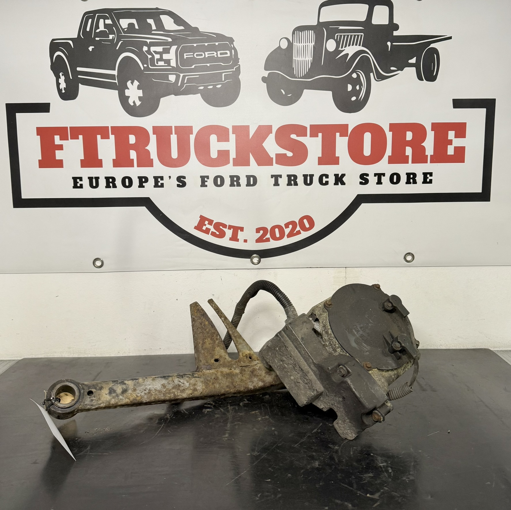 Lincoln Navigator 2003/2006 with motor Slide Arm