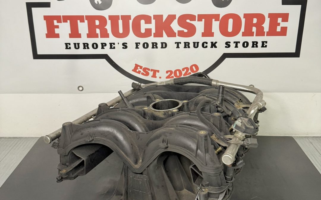 Lincoln Navigator 5.4 3V 2005 Intake Manifold