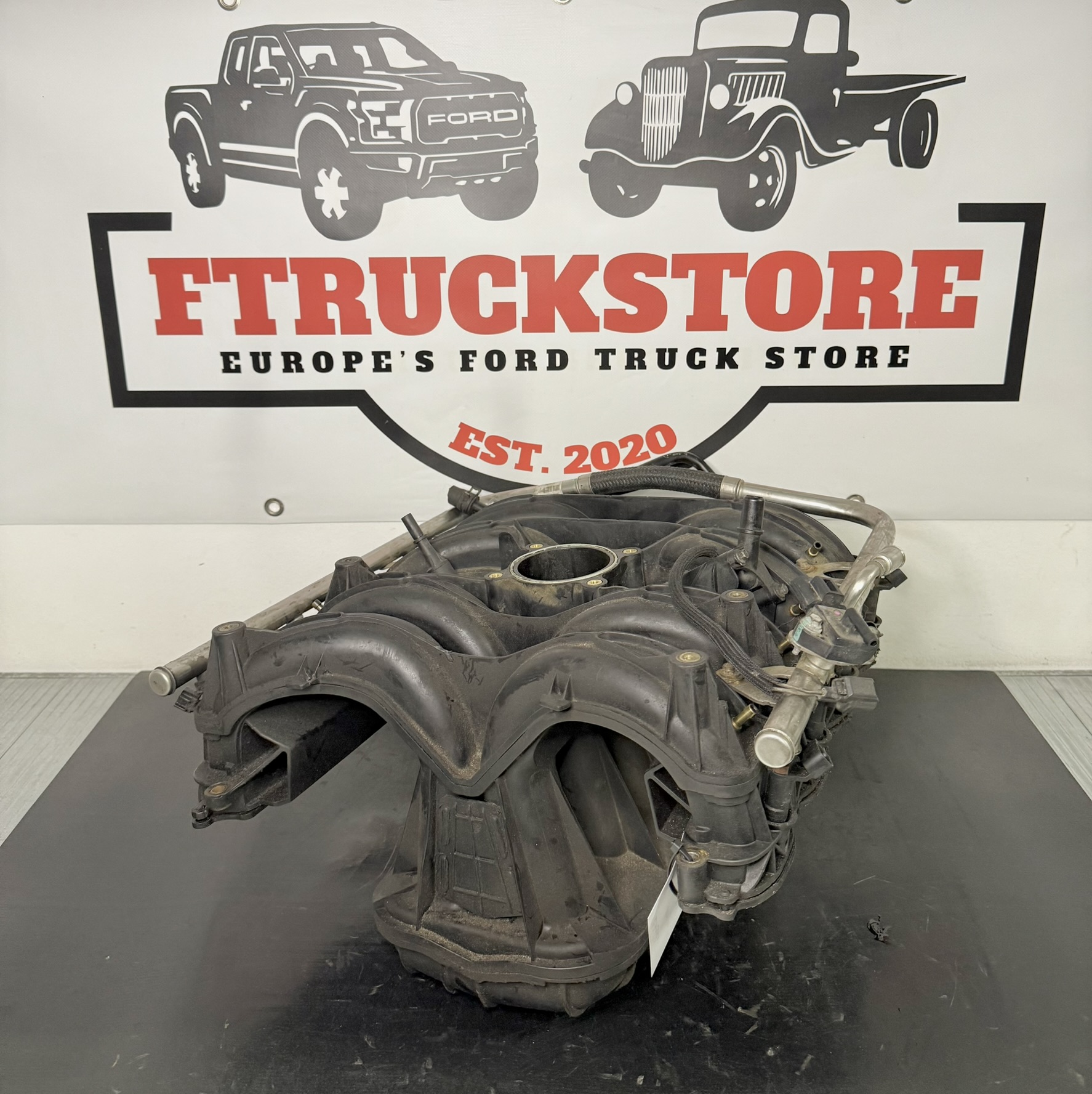 Lincoln Navigator 5.4 3V 2005 Intake Manifold