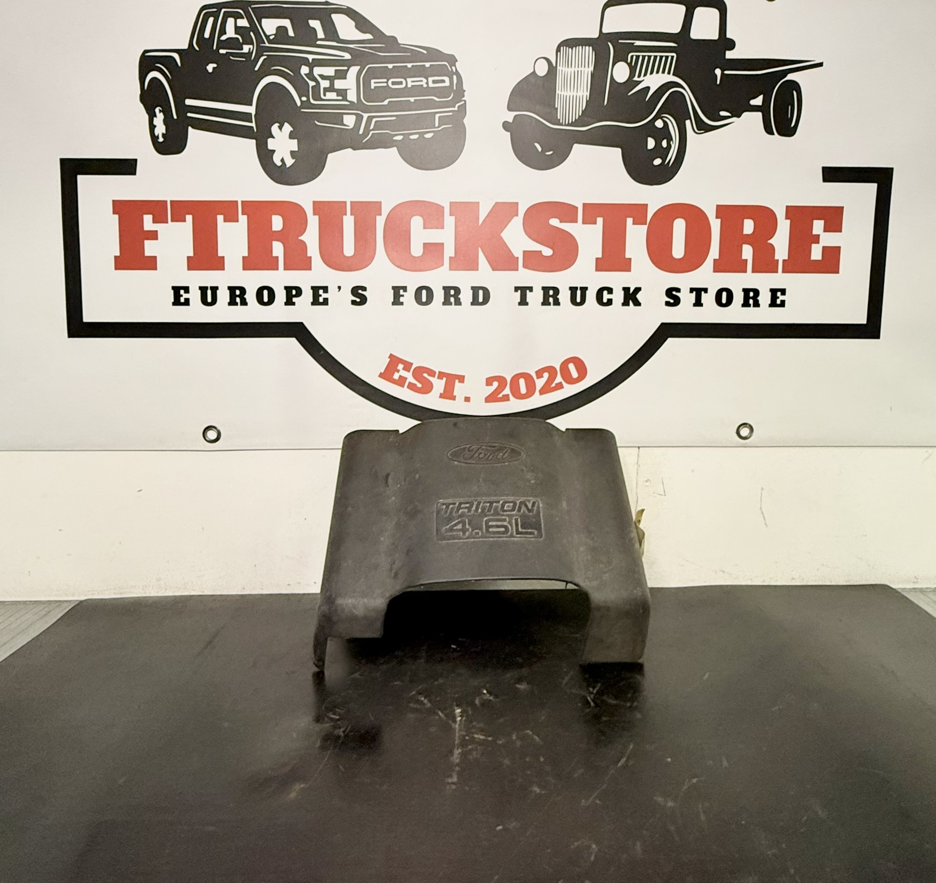 Ford Expedition 4.6 Triton 1997/2002 Engine Cover