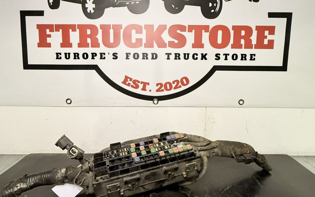 F150 2010 5.0 V8 Front Fuse Box