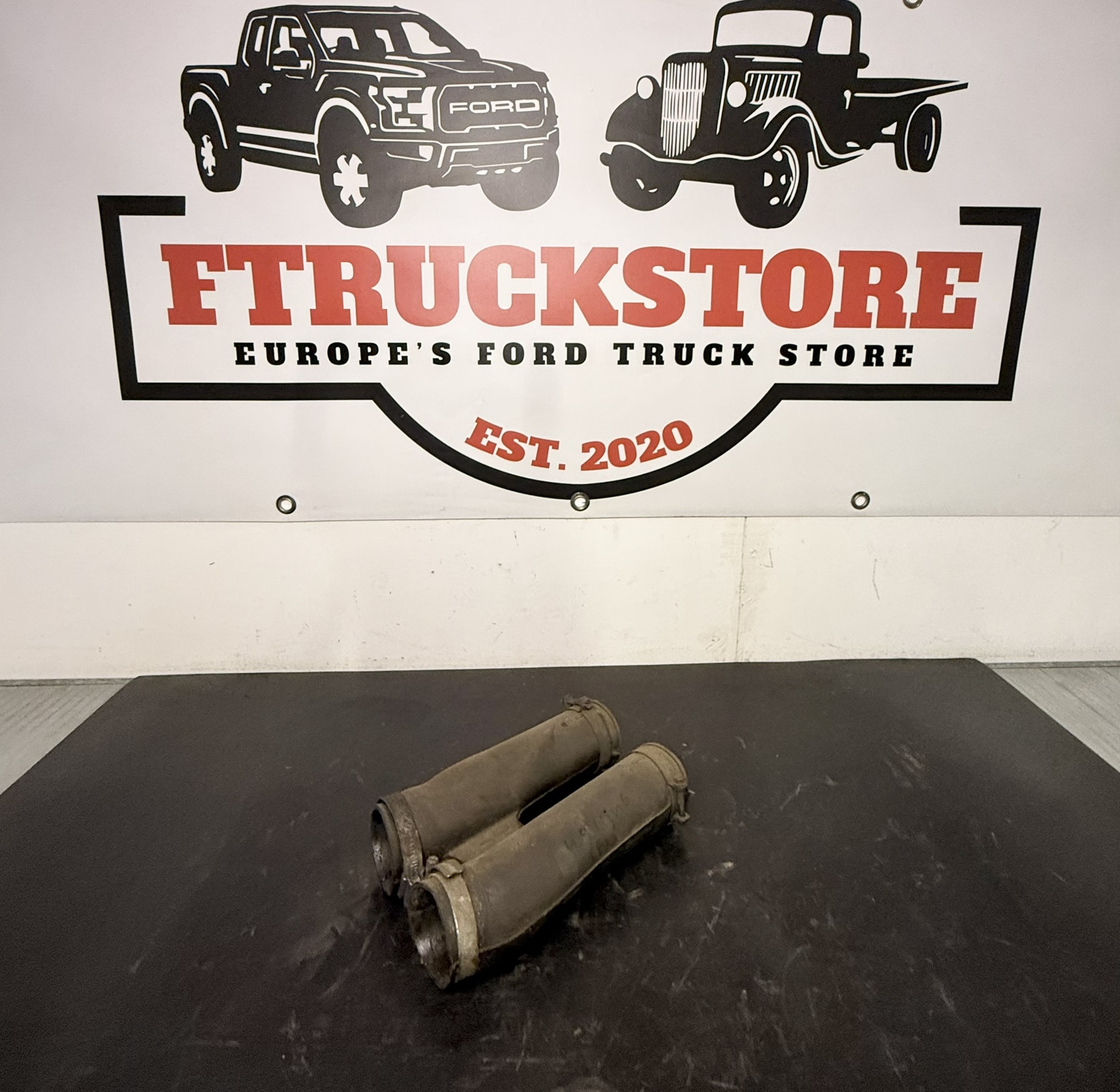 F.Serie 4.9 Inline Six EFI Air Filter Box