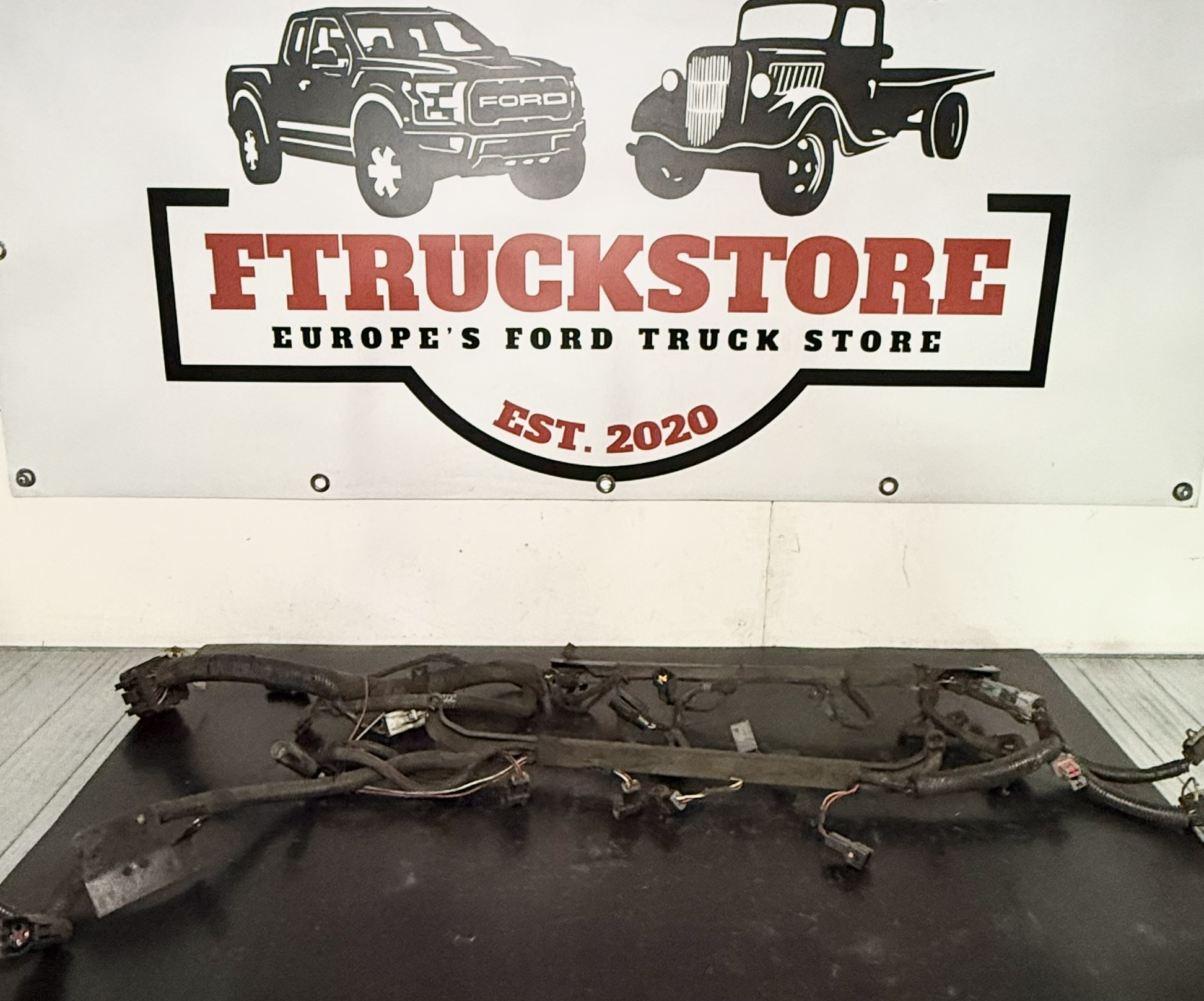 F.Serie 5.8 EFI 1994/1995 Engine Harness