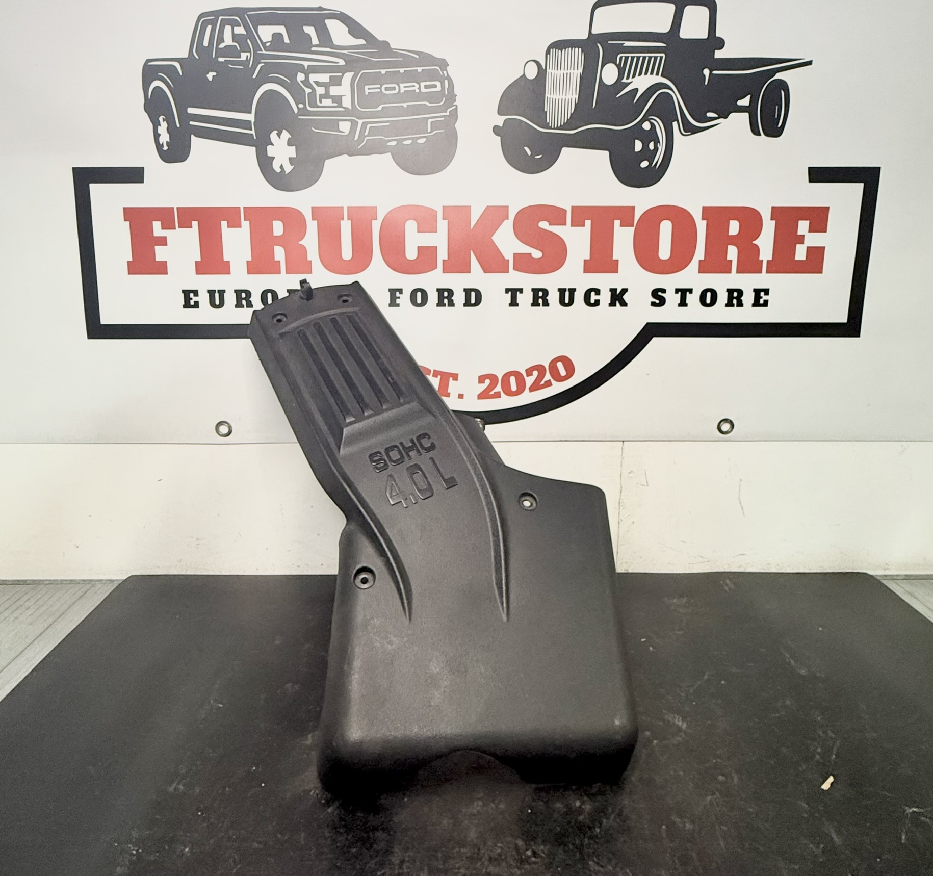 4.0 V6 SOHC Engine Cover