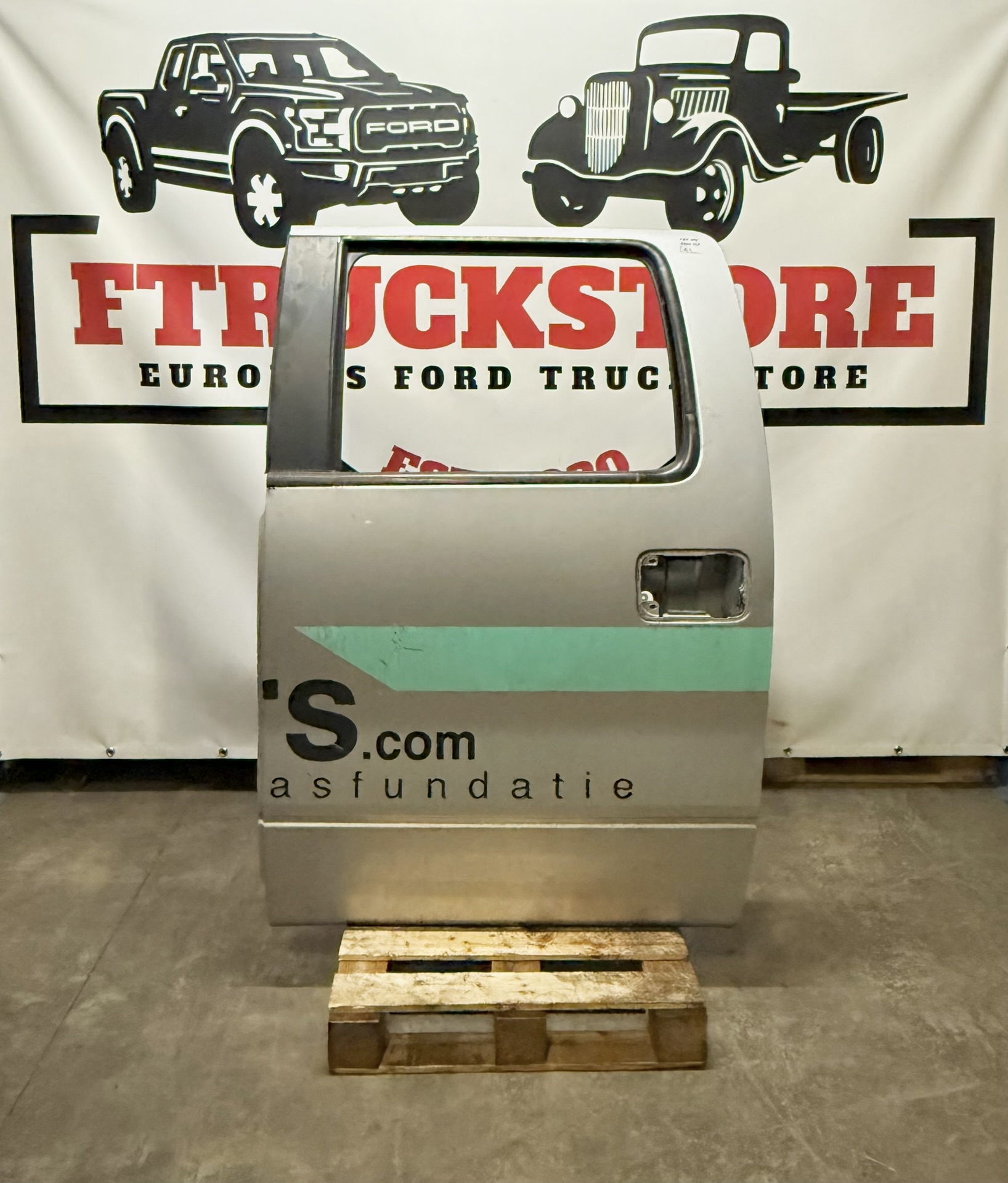 Ford F150 CrewCab 2011 Rear Left