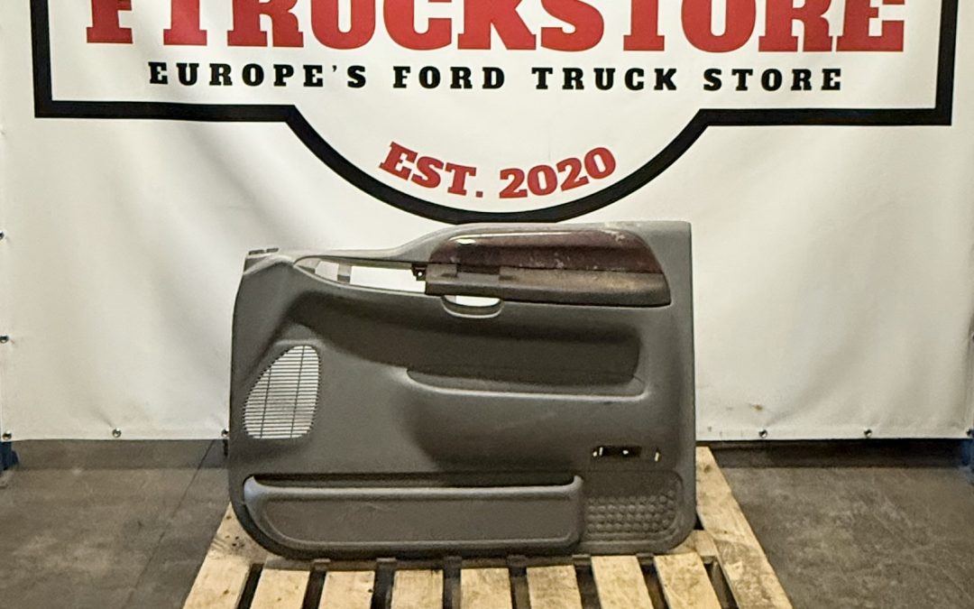 Ford F250 2003/2007 F.R. Door Panel