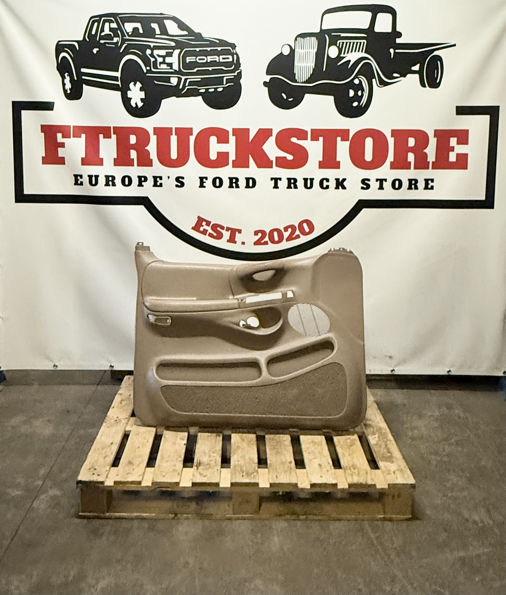 Ford F150 1997/1998 F.L. Door Panel