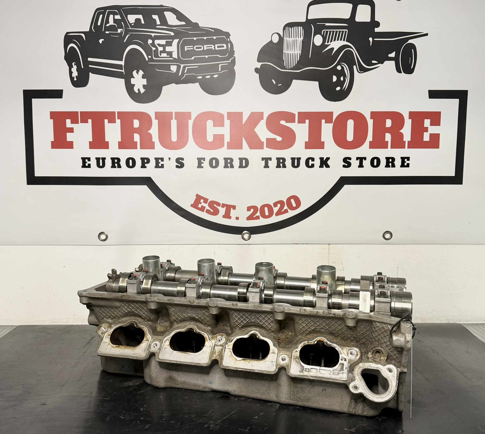 5.0 V8 coyote 2015/2017 Cylinder head Left