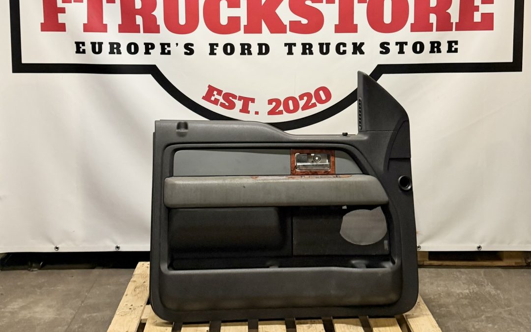 Ford F150 2011 Front Left Door Panel
