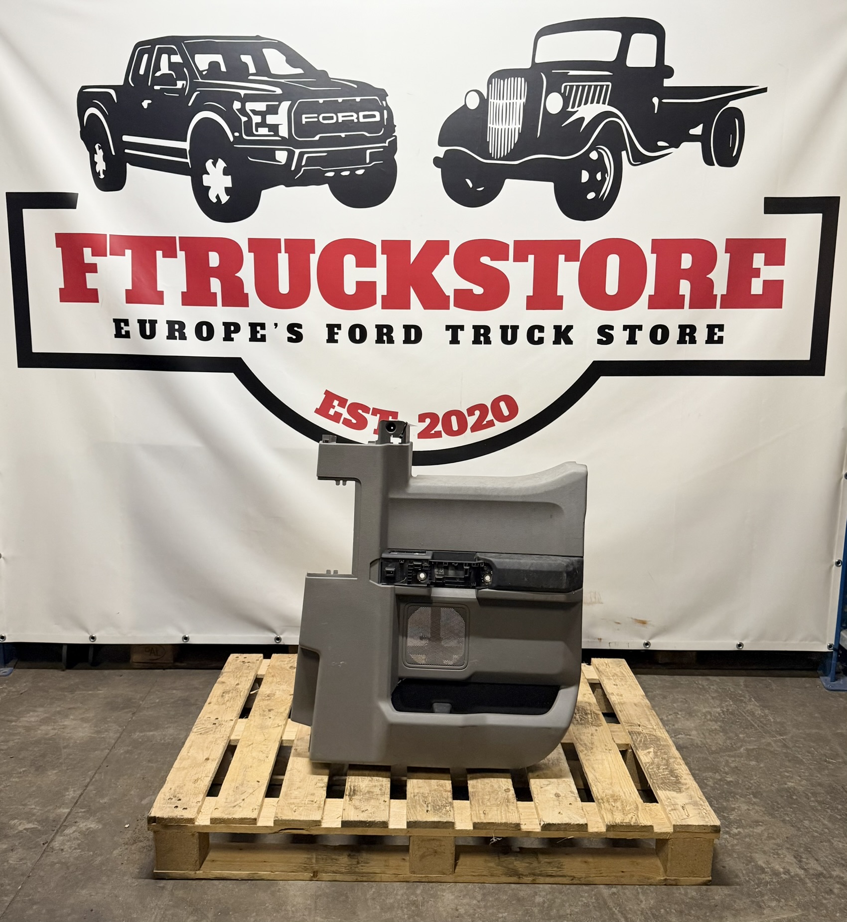 Ford F150 2016 SportCab Rear Right Door Panel