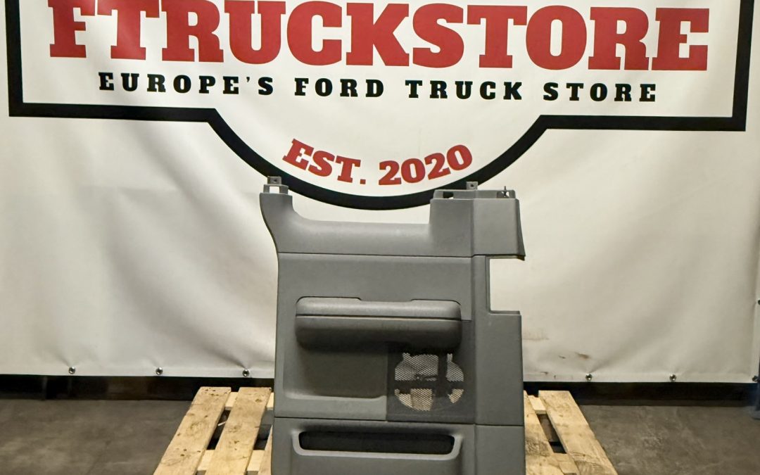 Ford F150 2004/2008 SuperCab 1/2 R.L. Door Panel