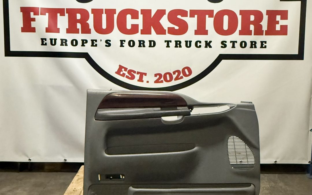 Ford F250 2003/2007 F.L. Door Panel