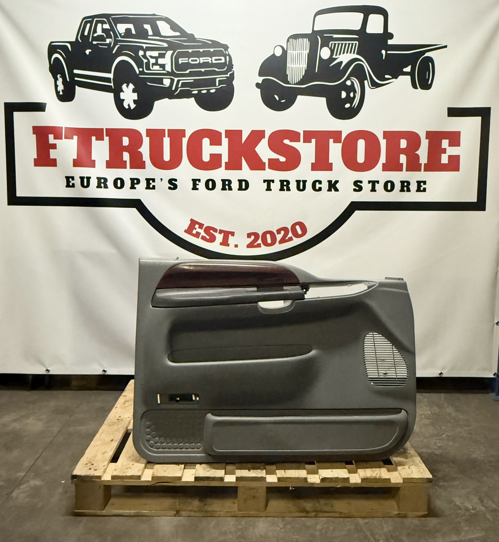 Ford F250 2003/2007 F.L. Door Panel