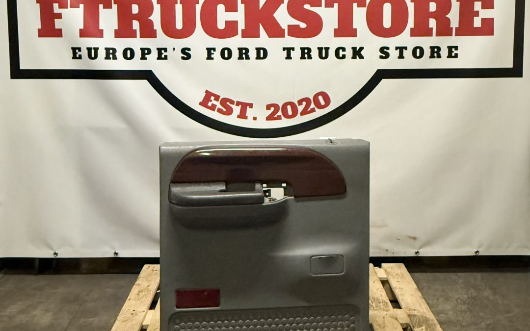 Ford F250 2003/2007 R.L. Door Panel