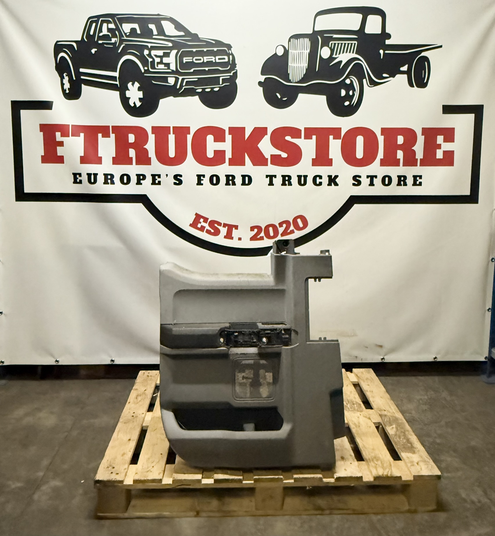 Ford F150 2016 SportCab Rear Left Door Panel