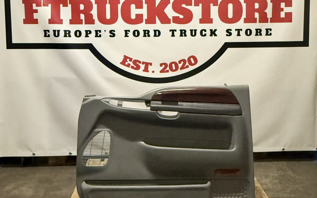 Ford F250 2003/2007 F.R. Door Panel