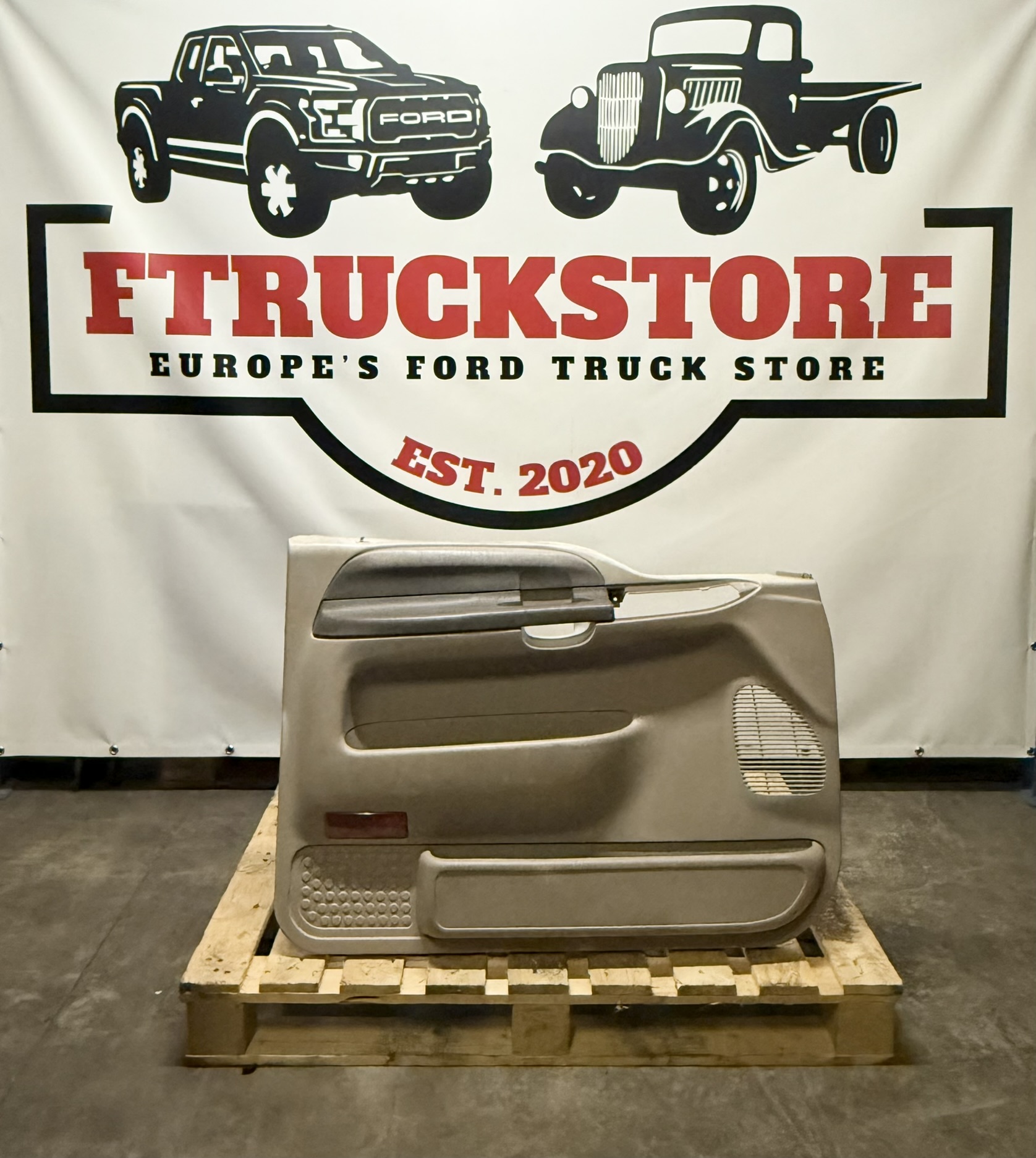 Ford F250 CrewCab 2003/2007 F.L. Door Panel