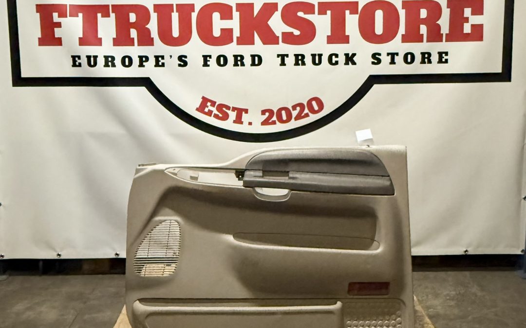 Ford F250 CrewCab 2003/2007 F.R. Door Panel