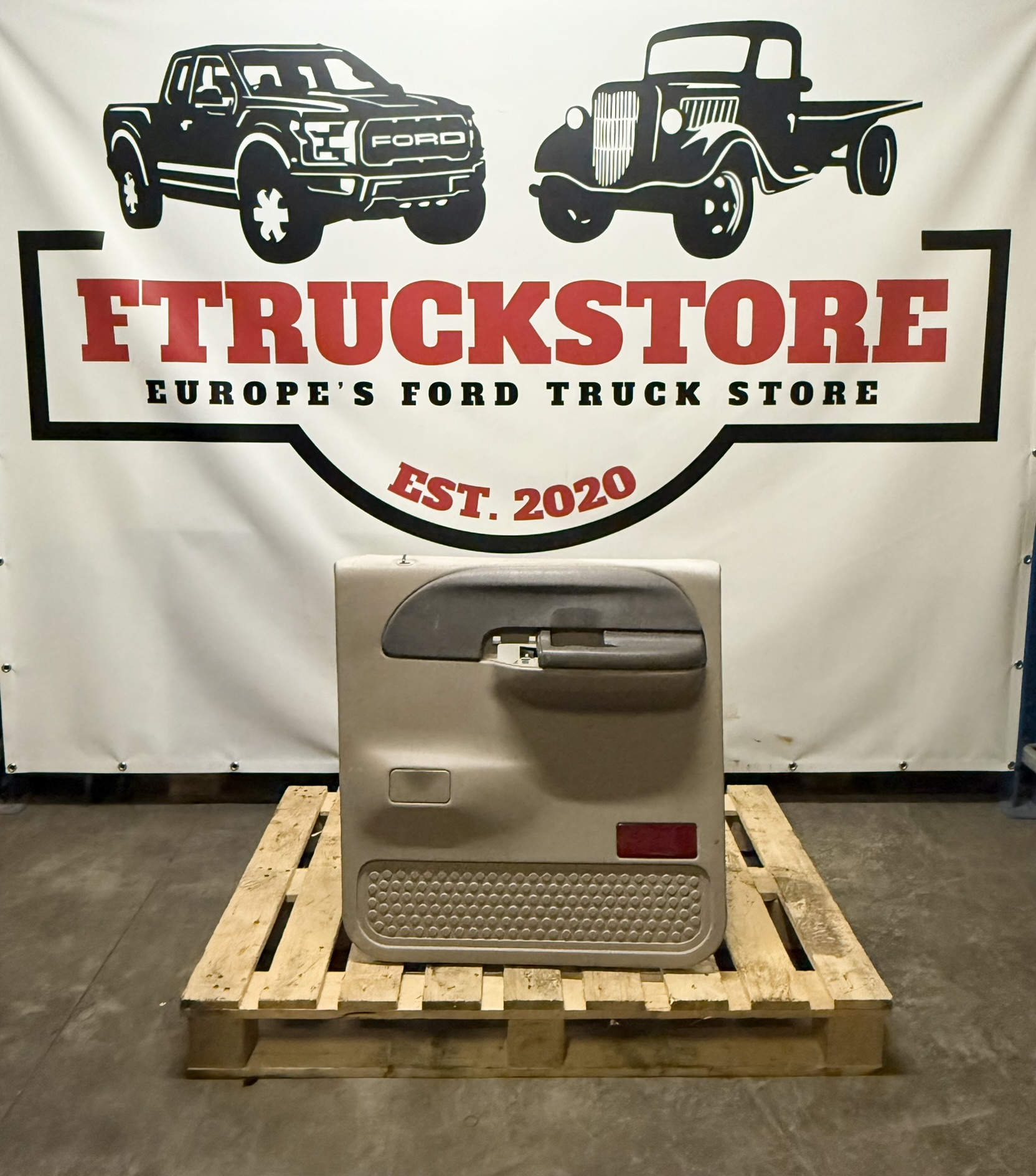 Ford F250 CrewCab 2003/2007 R.R. Door Panel