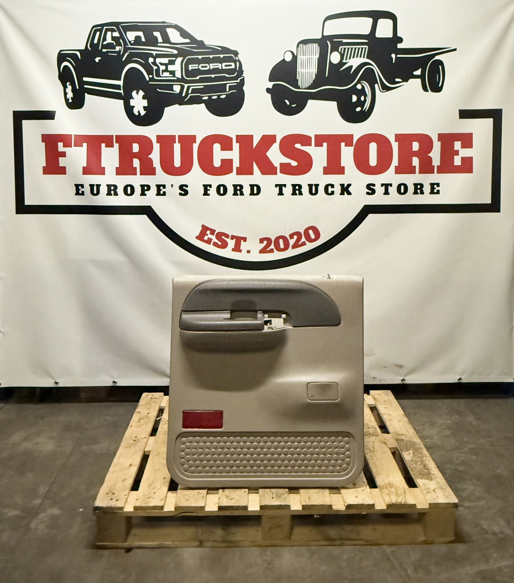 Ford F250 CrewCab 2003/2007 R.L. Door Panel