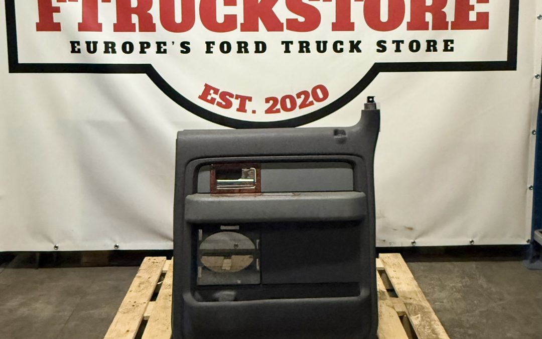 Ford F150 CrewCab 2011 R.R. Door Panel