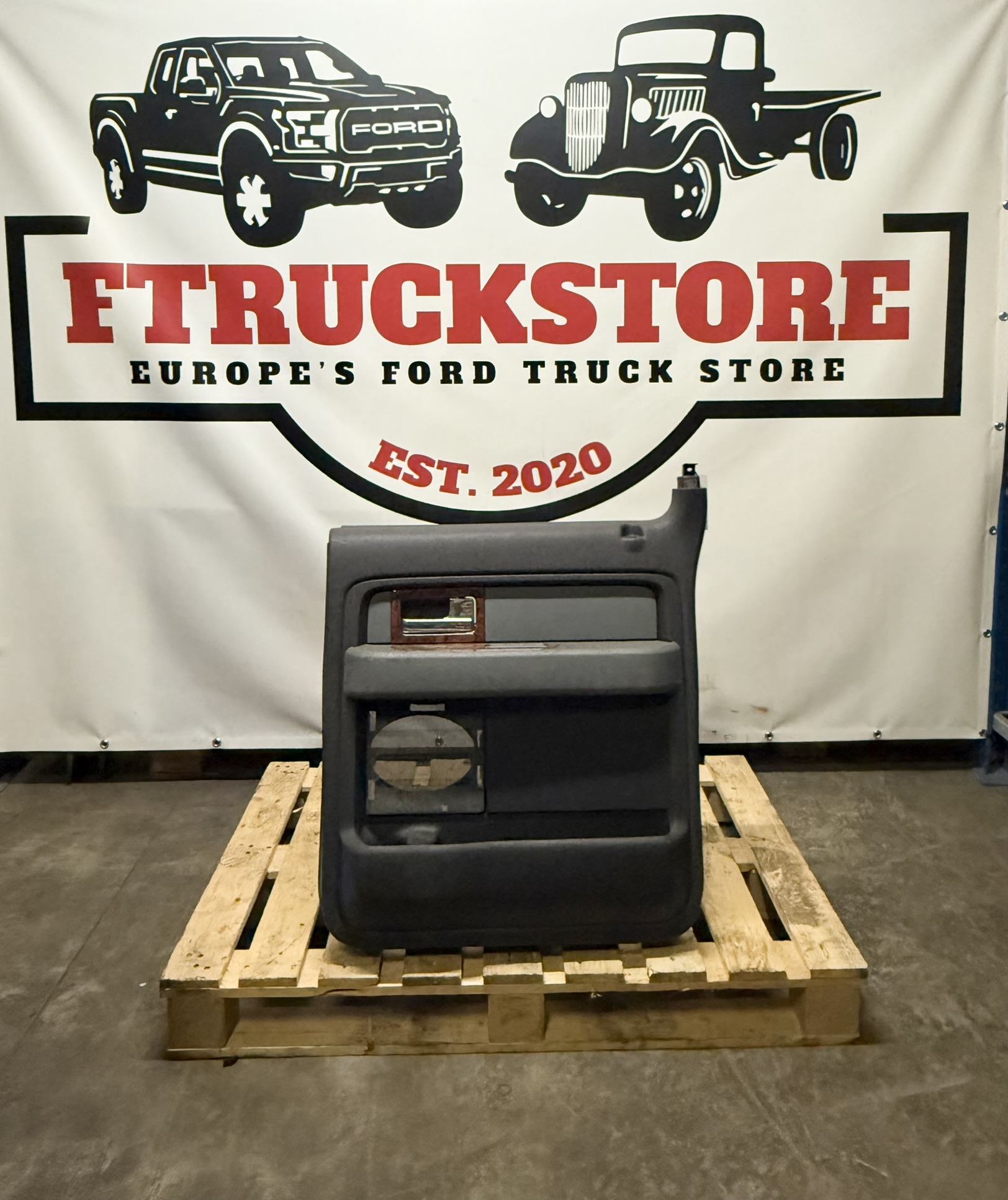 Ford F150 CrewCab 2011 R.R. Door Panel