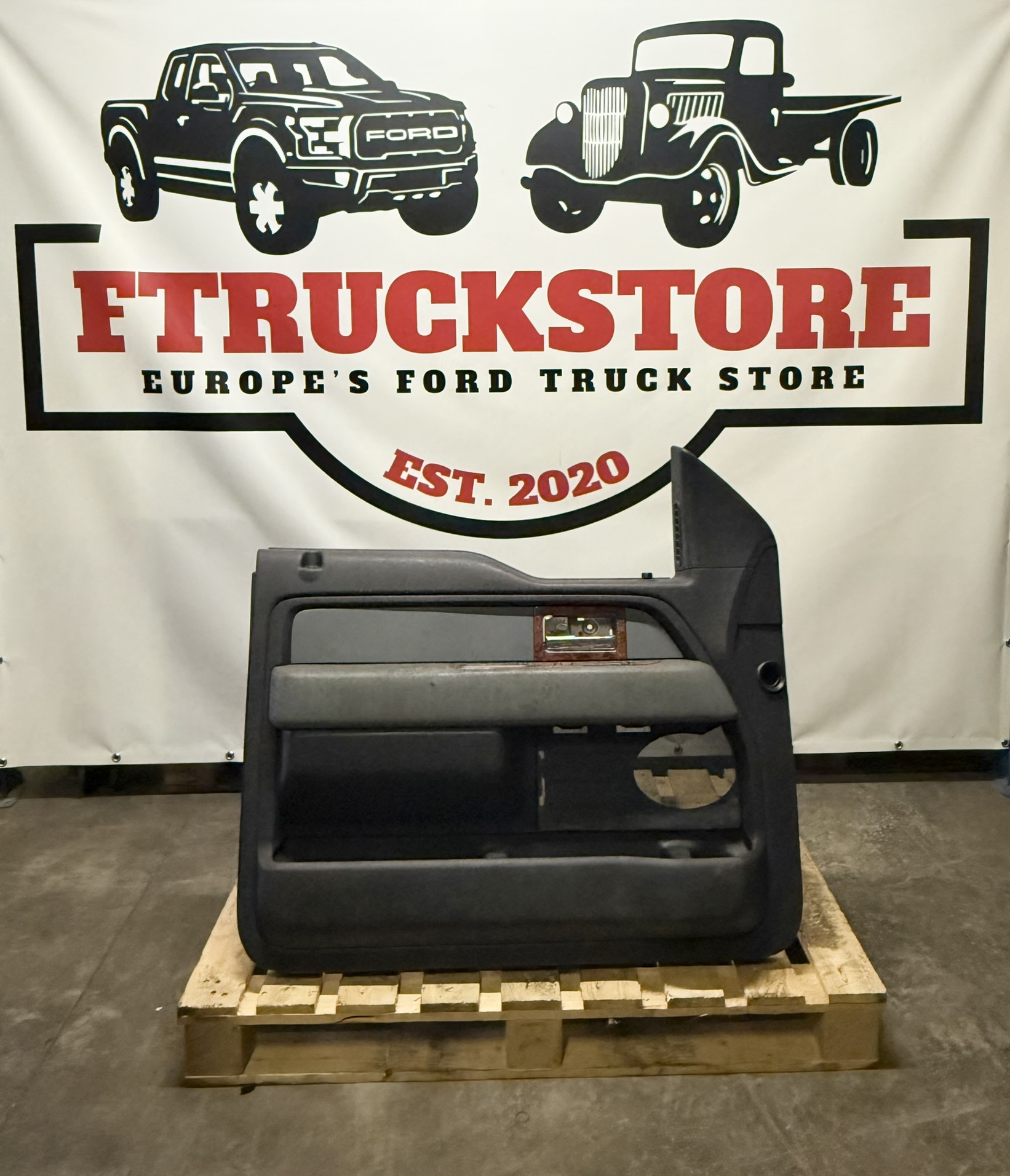 Ford F150 CrewCab 2011 F.L. Door Panel