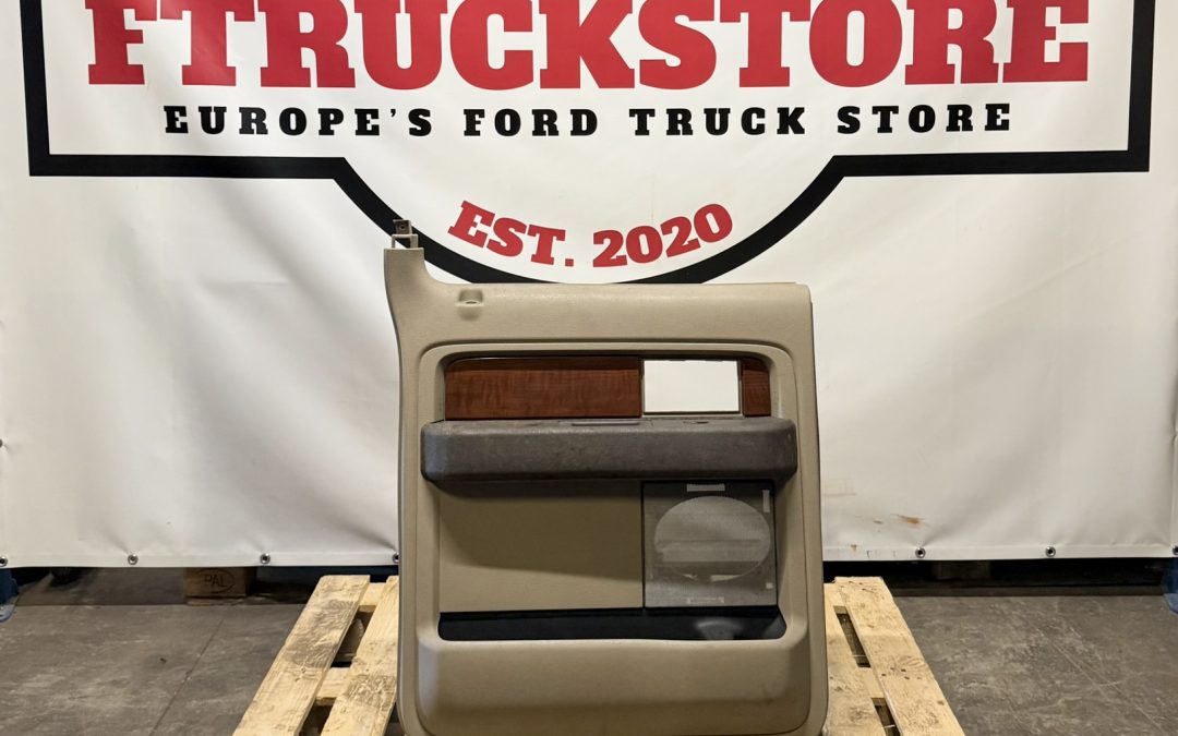 Ford F150 CrewCab 2004/2008 Left Door Panel