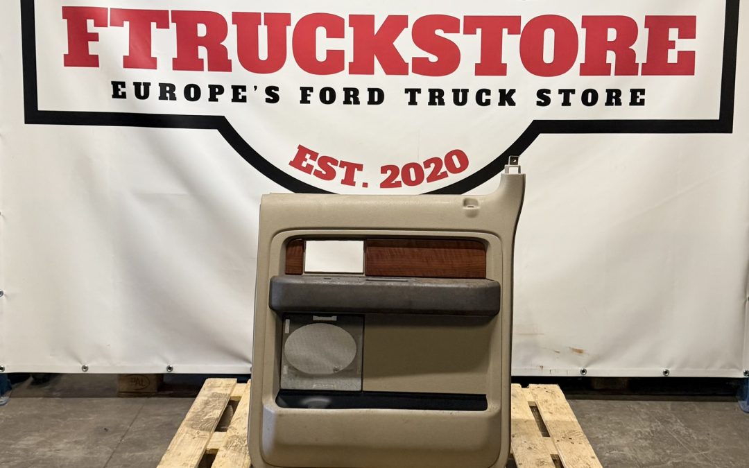 Ford F150 CrewCab 2004/2008 Right Door Panel