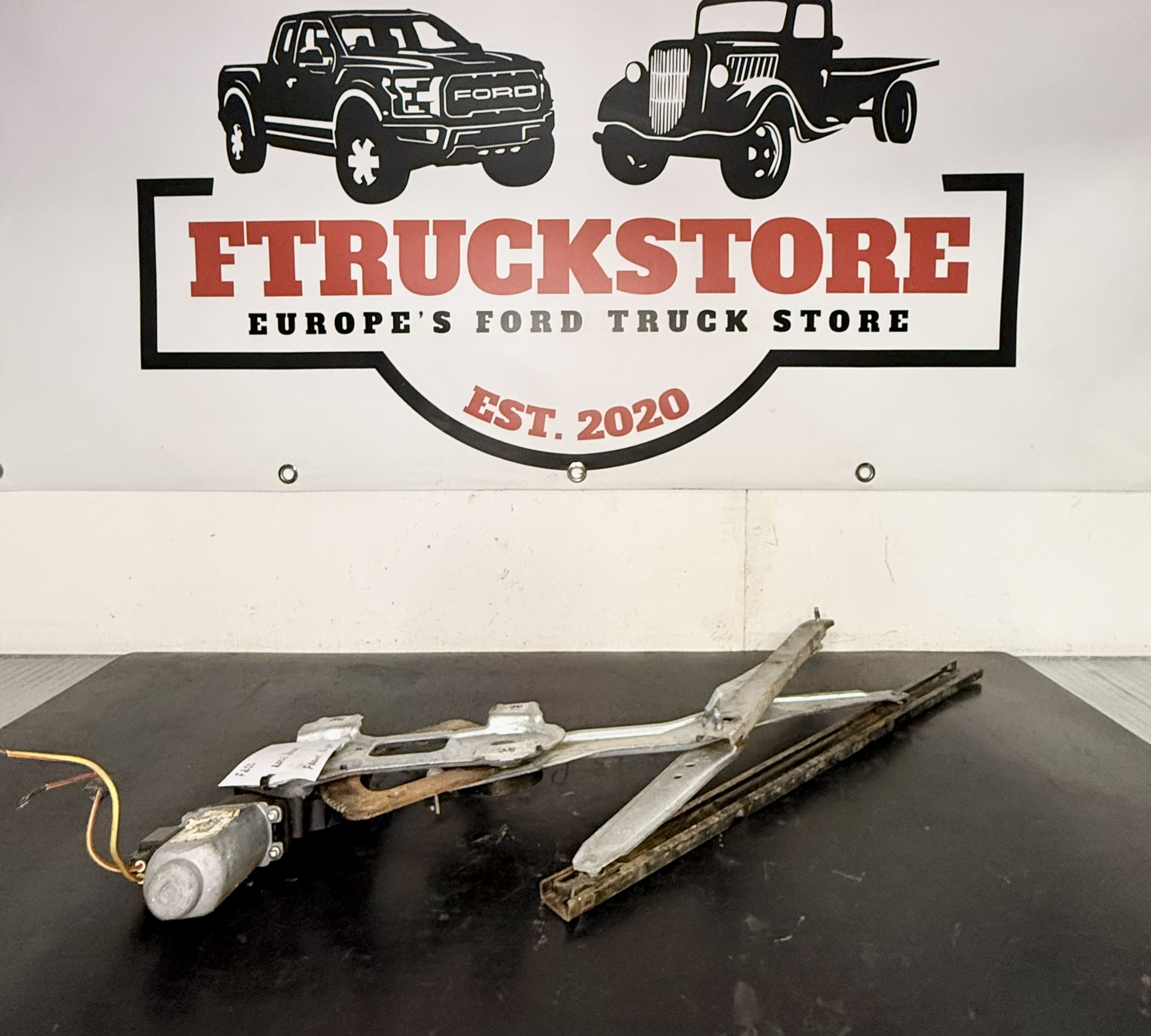 Ford F250 2003/2008 F.R. Window Motor