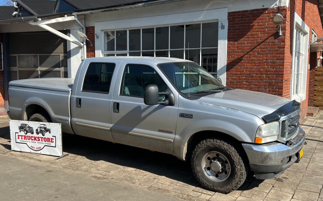 FORD F250 6.0 Powerstroke V8 2004  FOR PARTS