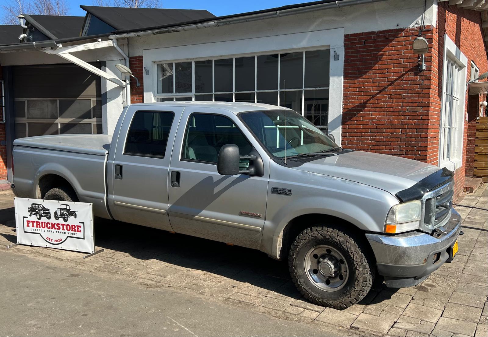 FORD F250 6.0 Powerstroke V8 2004  FOR PARTS