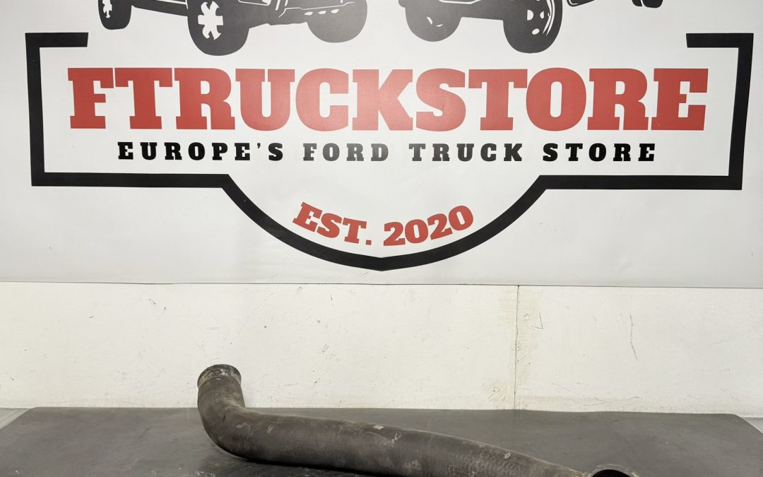 F150 4.2 V6 1997 Upper Coolant Hose