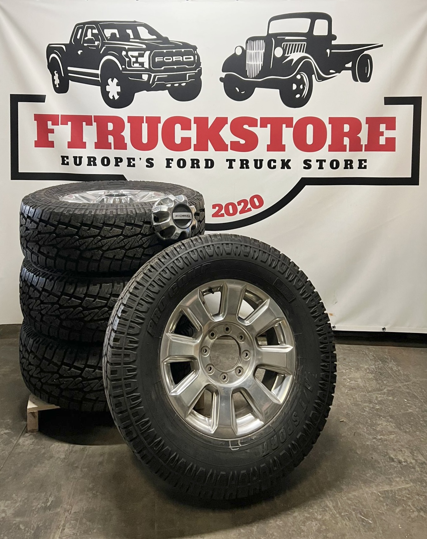 F250/F350 8-lug Wheel Set 20Inch