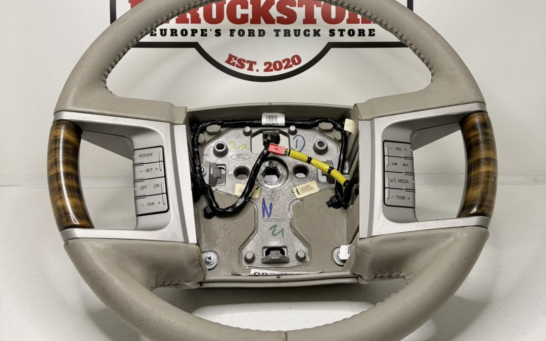 Lincoln Navigator  2007/2010 7L74-3F563-DN Steering Wheel